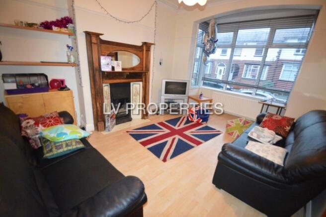 5 bed Terraced to rent Image 6