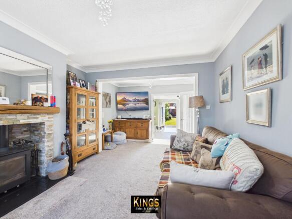 4 bed Semi-Detached for sale Image 5