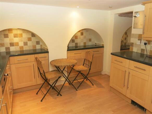 Kitchen.JPG