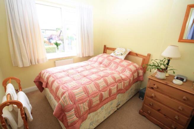 BEDROOM 2