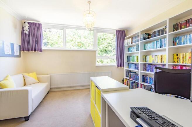 Bedroom/Study