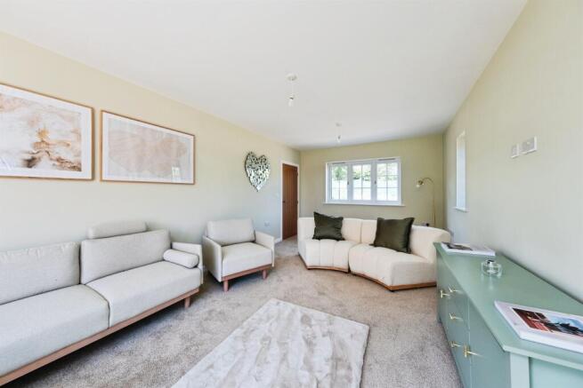 Turweston Road, Brackley photo 4