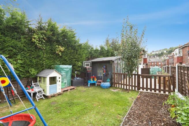 3 bed Semi-Detached for sale Image 12