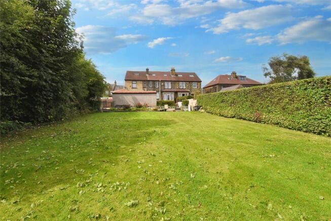 5 bed Terraced for sale Image 9