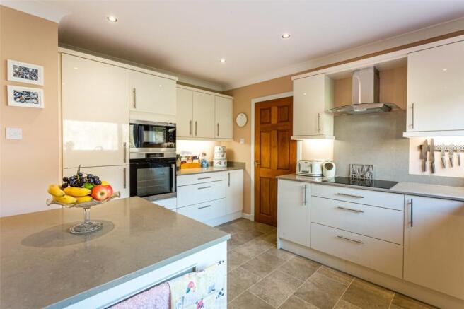 Breakfasting Kitchen