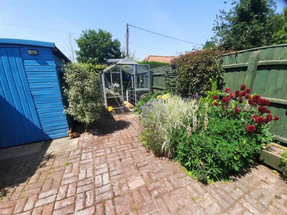 Side And Rear Gardens