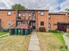 7, Greenways Walk, Broadfield, Crawley RH11 9QF