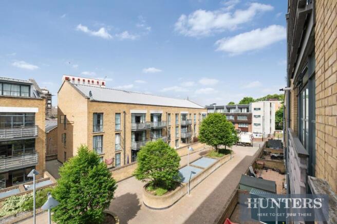 TOWN MEADOW FLAT 39.jpg