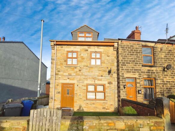 4 bed Detached for sale in barnsley