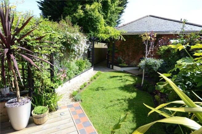 Garden 02
