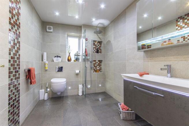 Ground Floor Wet Room