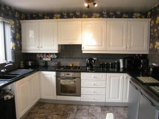 Kitchen Dining Area