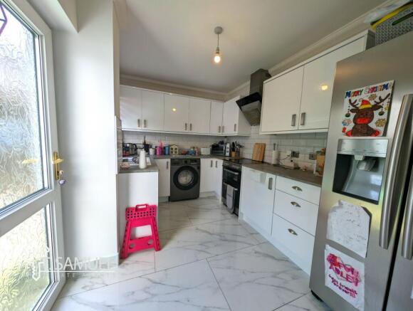Kitchen 1