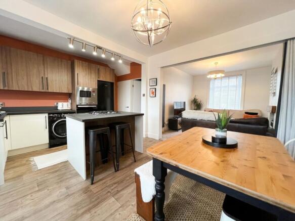3 bed Terraced for sale Image 5