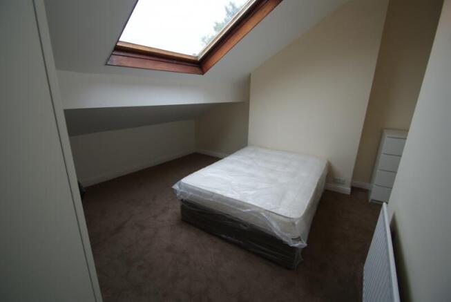 5 bed Detached to rent Image 6