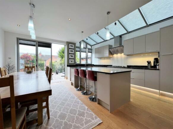 kitchen dining room...jpg