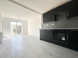 8, Collett Road, Leicester LE4 0UA