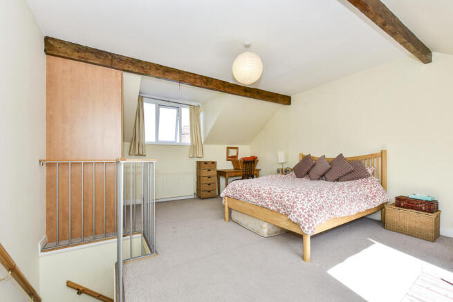3 bed Terraced for sale Image 12