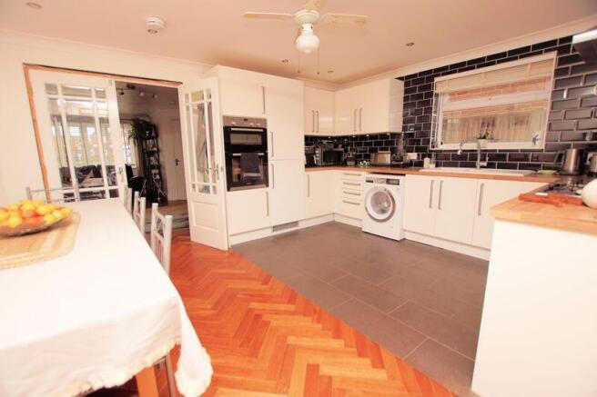 Kitchen/Dining Room