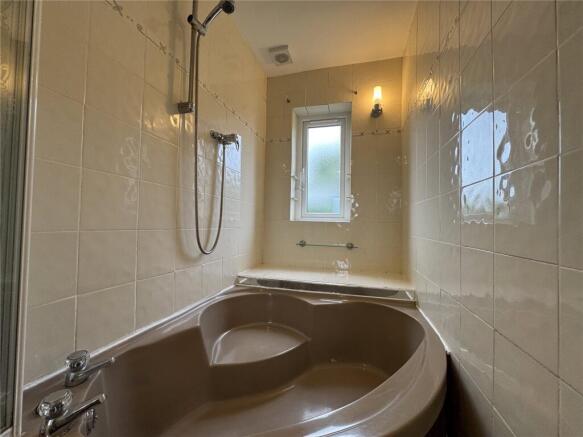 3 bed End of Terrace to rent Image 5