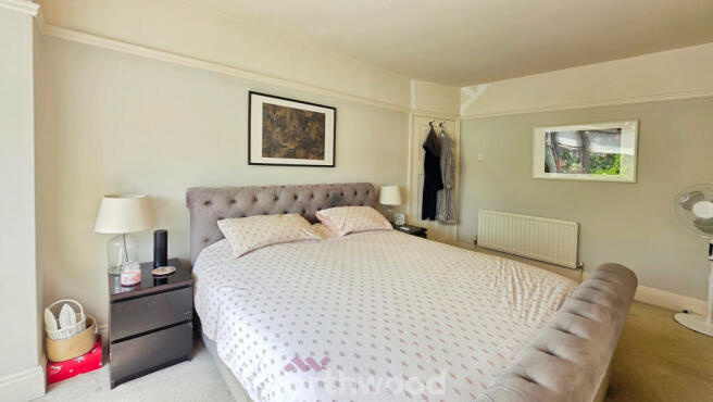3 bed Semi-Detached for sale Image 4