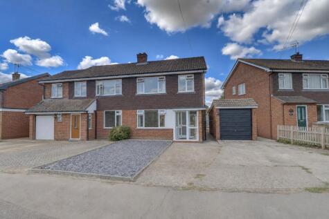 Dunsmore Ride, Princes Risborough, Buckinghamshire, HP27