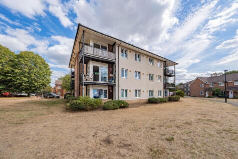 Vimy Close, Hounslow