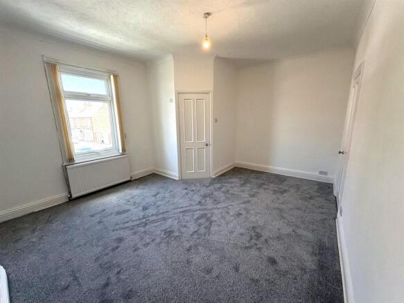 3 bed Terraced for sale Image 9