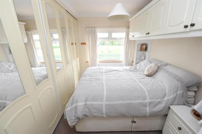 3 bed Semi-Detached for sale Image 12