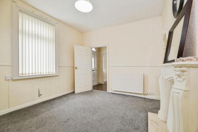 2 bed Terraced for sale Image 8