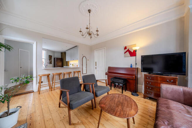 1407320-2-698dc55...