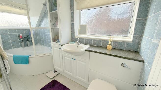Upstairs Bathroom