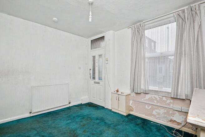 67 Hollis Street, Nottingham, NG7 7AS