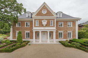 38 Sunningdale, The Bishops Avenue, East Finchley, London N2 0BA
