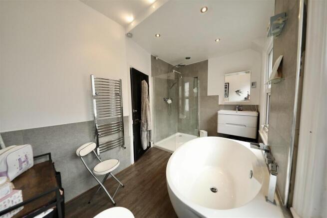3 bed Terraced for sale Image 10