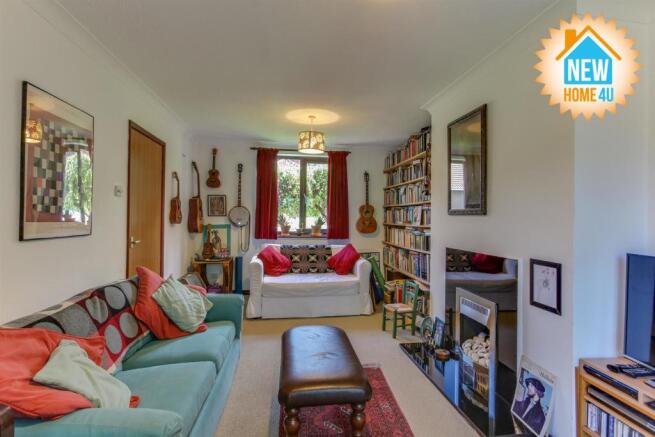 LOUNGE: