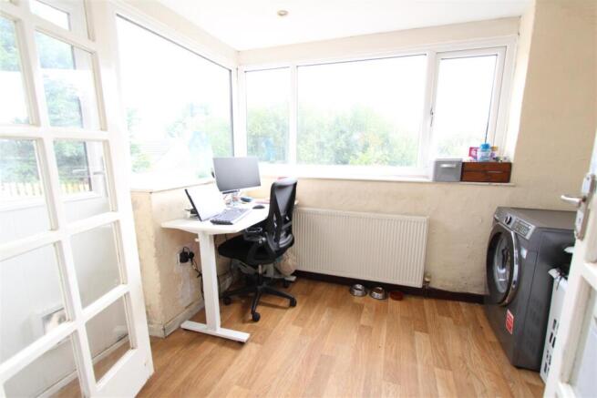 3 bed Semi-Detached for sale Image 7