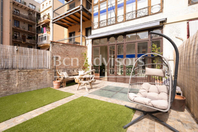 Espectacular-piso-reformado-con-terraza-enorme-...