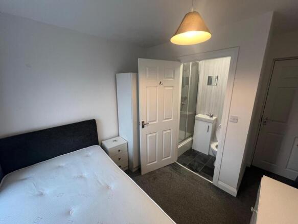 6 bed House Share for sale Image 7
