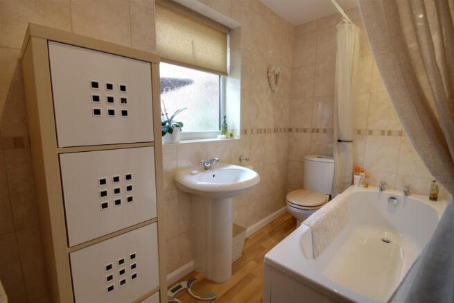 En-suite Bathroom