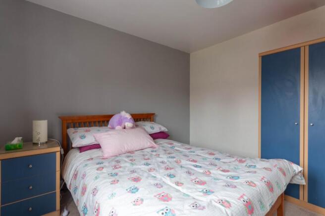 4 bed Detached for sale Image 11