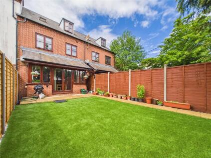 Peggs Way, Basingstoke, Hampshire, RG24