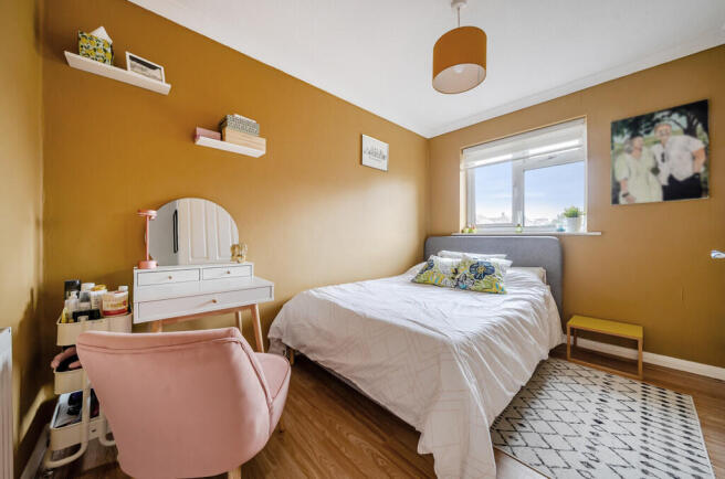 bedroom2