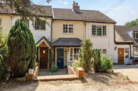 Upper Pinewood Road, Ash, Aldershot, Surrey, GU12