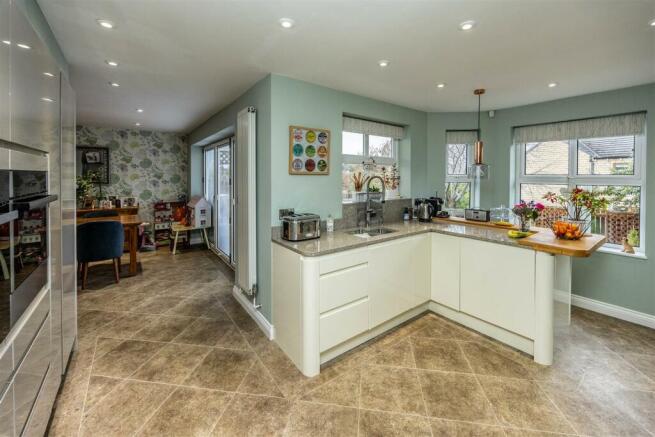 BREAKFAST KITCHEN