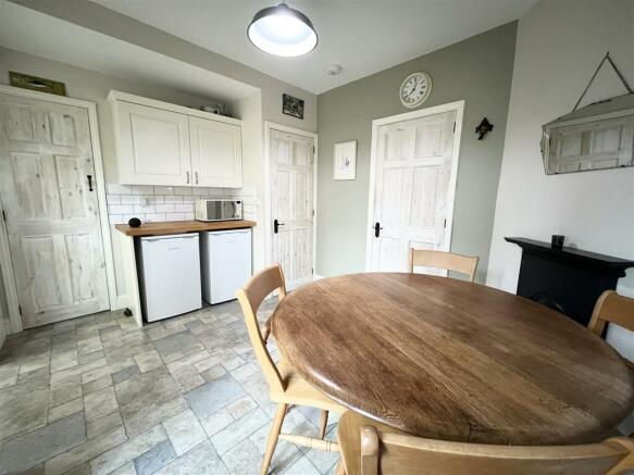 Dining Kitchen