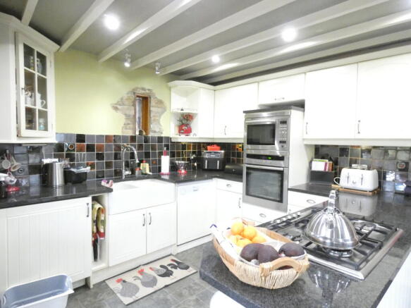 3 bed Cottage for sale Image 6