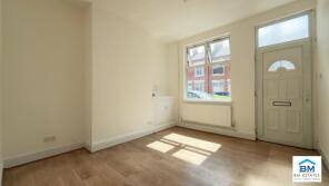38, Moat Road, Leicester LE5 5EG