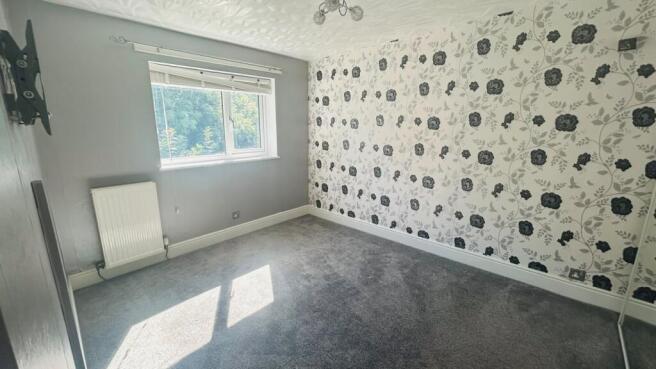 3 bed Terraced for sale Image 5