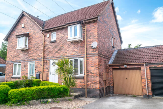 IBBETSON DRIVE CHURWELL MORLEY LEEDS LS27 7TZ